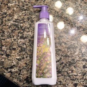 Simple Pleasures Lavender Vanilla Body Lotion